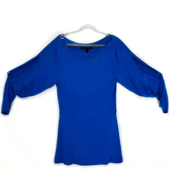 BCBGMaxAzria Tops - BCBG maxazira blue cold shoulder top